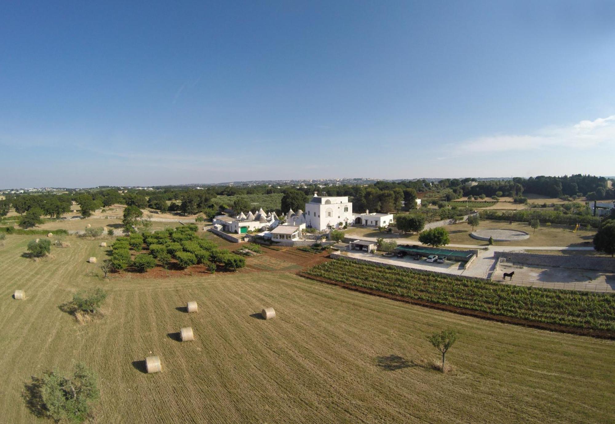Agriturismo Masseria Aprile ロコロトンド エクステリア 写真